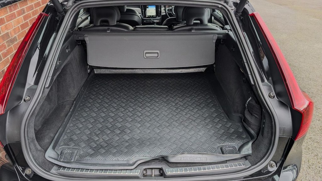 Used Volvo V90 2018 for sale - 77642720: Photo 16