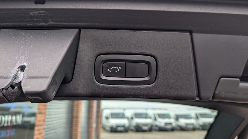 Used Volvo V90 2018 for sale - 77642720: Photo 23