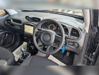 Used Jeep Renegade 2021 for sale - 76345474: Photo