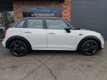 Used MINI Hatch 2019 for sale - 73583352: Photo