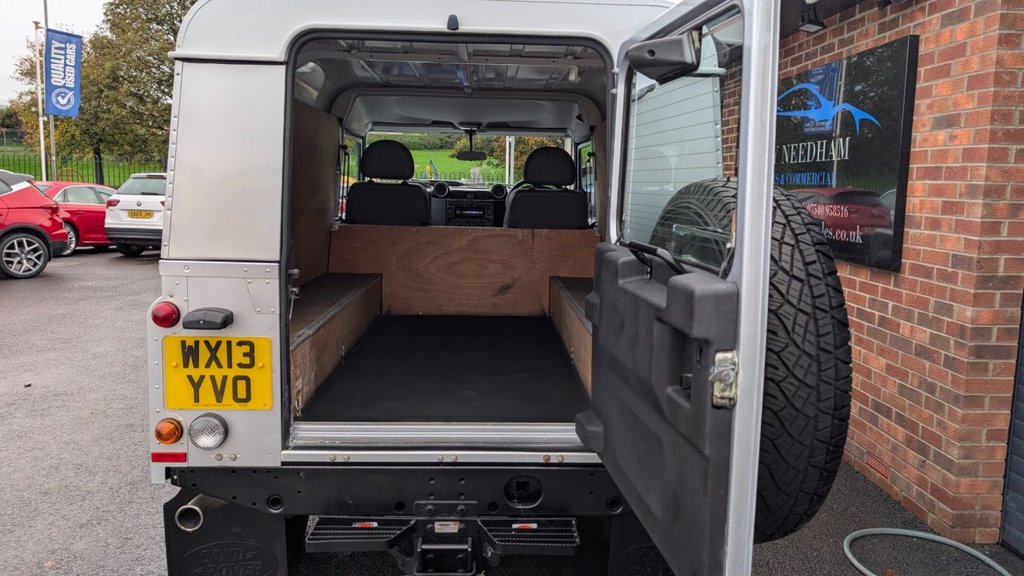 Used Land Rover Defender 2013 for sale - 76279831: Photo 10