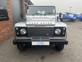 Used Land Rover Defender 2013 for sale - 76279831: Photo