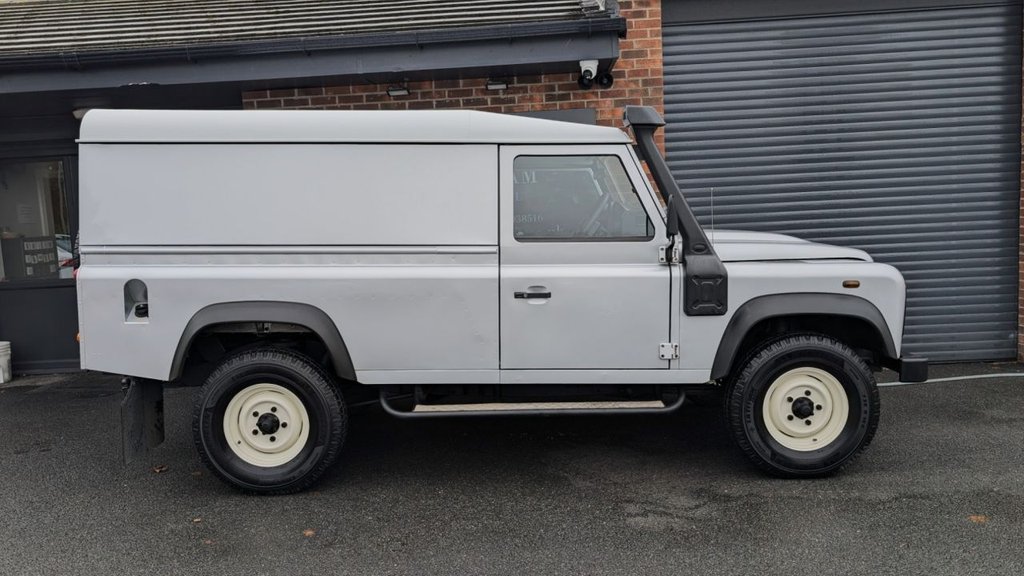 Used Land Rover Defender 2013 for sale - 76279831: Photo 3