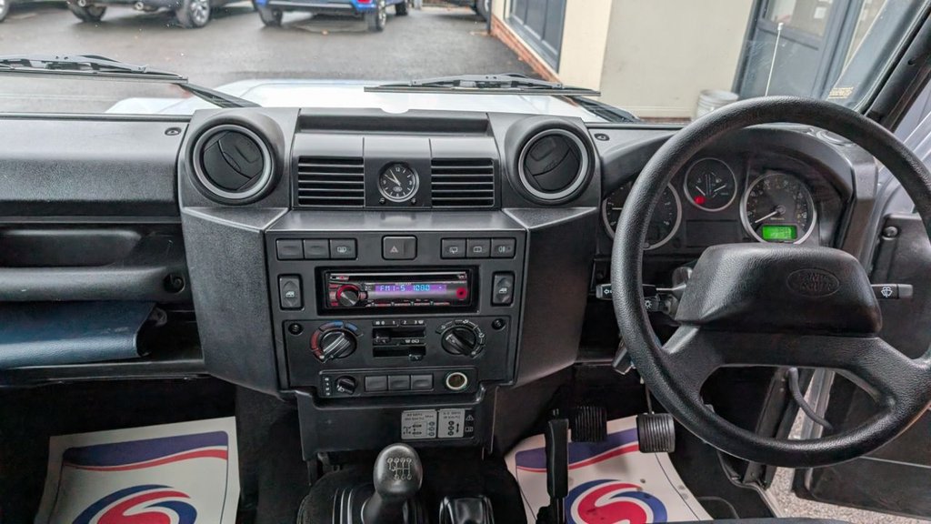 Used Land Rover Defender 2013 for sale - 76279831: Photo 6