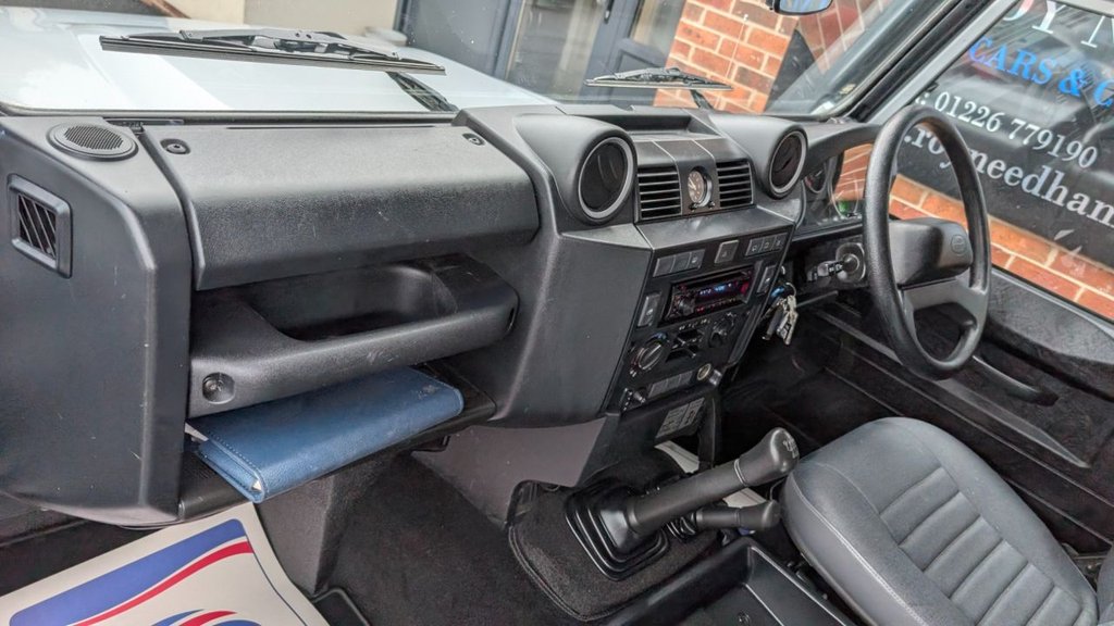 Used Land Rover Defender 2013 for sale - 76279831: Photo 7