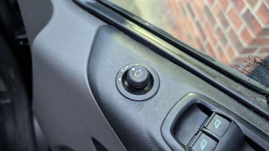 Used Ford Transit Custom 2023 for sale - 77693025: Photo 24