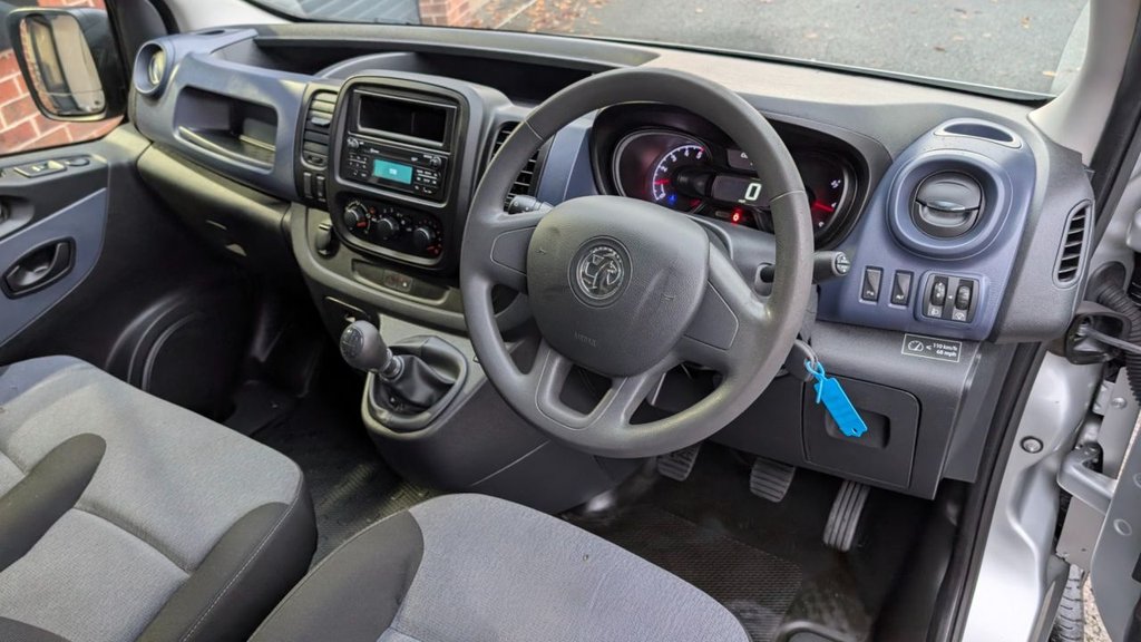Used Vauxhall Vivaro 2017 for sale - 76454481: Photo 5