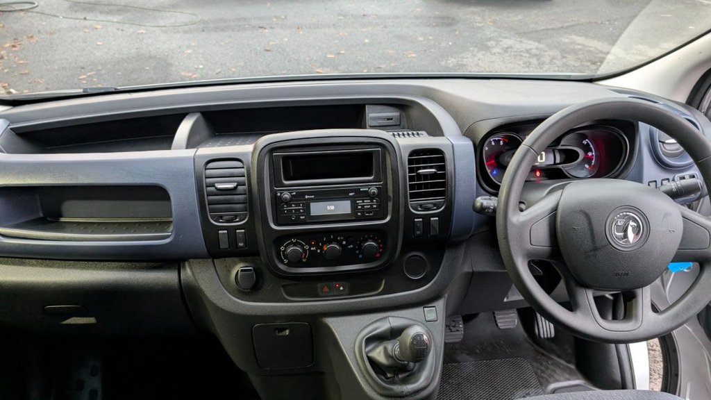 Used Vauxhall Vivaro 2017 for sale - 76454481: Photo 7