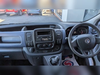 Used Vauxhall Vivaro 2019 for sale - 75998610: Photo