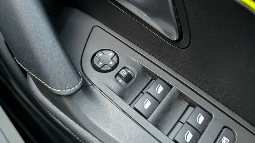 Used Peugeot 2008 2021 for sale - 76632558: Photo 24