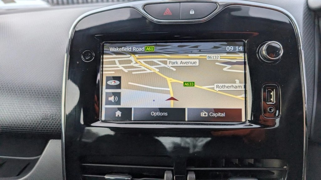 Used Renault Clio 2013 for sale - 77302181: Photo 9