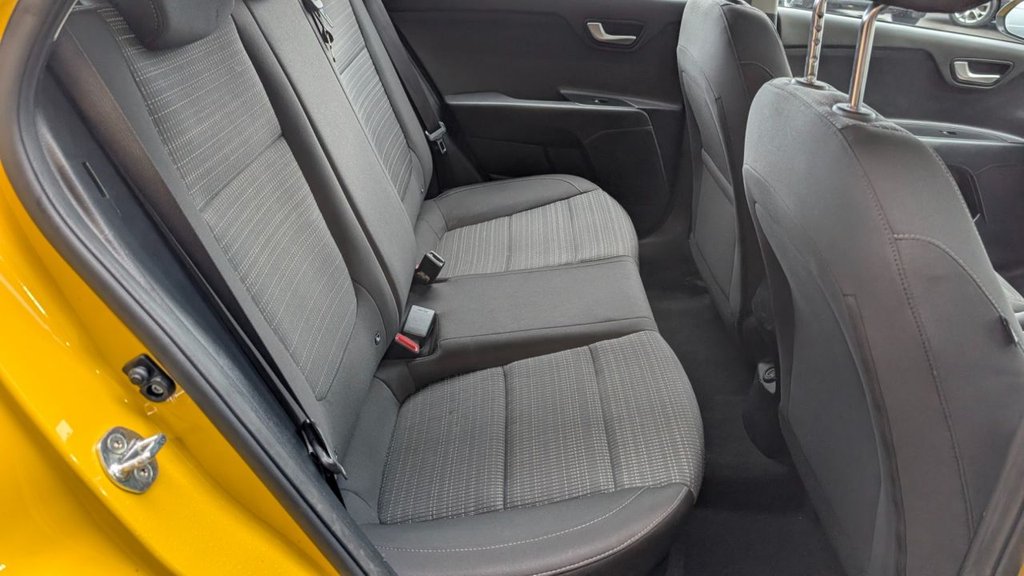 Used Kia Stonic 2022 for sale - 76725033: Photo 8