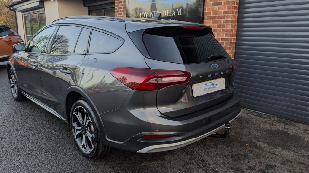 Used Ford Focus 2022 for sale - 76783932: Photo 13