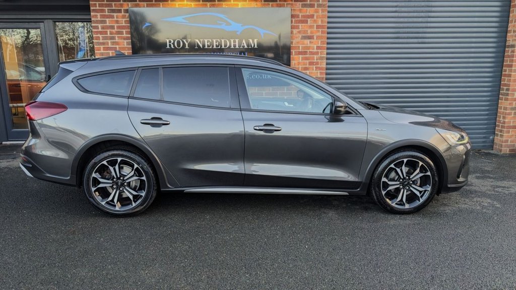 Used Ford Focus 2022 for sale - 76783932: Photo 3