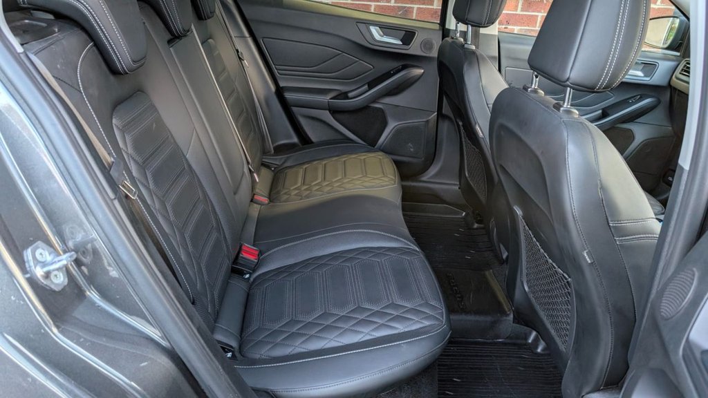 Used Ford Focus 2022 for sale - 76783932: Photo 9