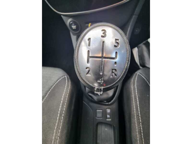 Used Renault Clio 2015 for sale - 76368332: Photo 12