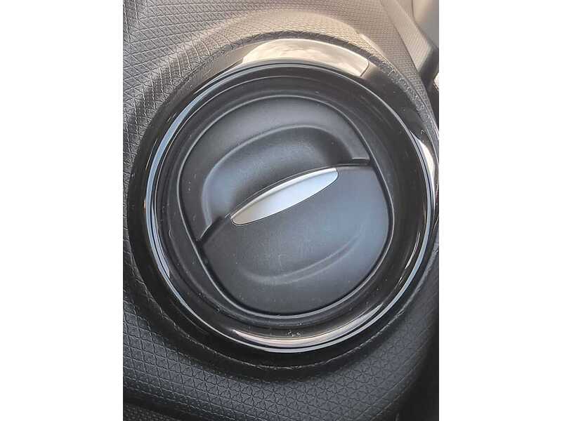 Used Renault Clio 2015 for sale - 76368332: Photo 26