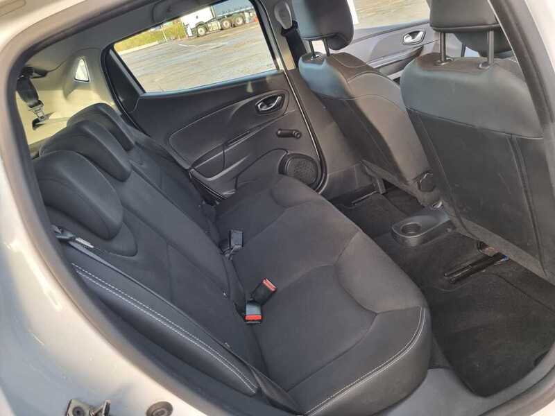 Used Renault Clio 2015 for sale - 76368332: Photo 36