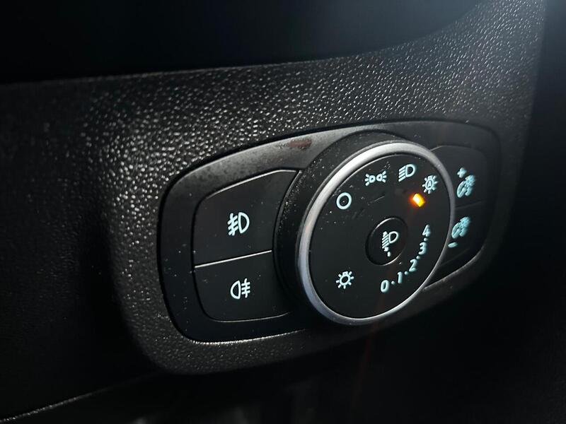 Used Ford Fiesta 2018 for sale - 77947059: Photo 15