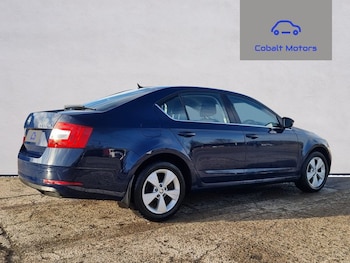 Used Skoda Octavia 2018 for sale - 77270607: Photo