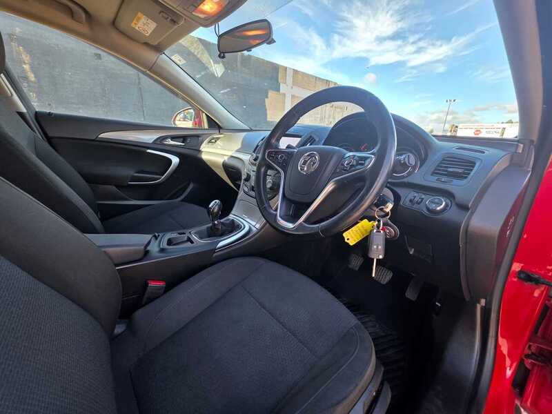 Used Vauxhall Insignia 2015 for sale - 76339770: Photo 9