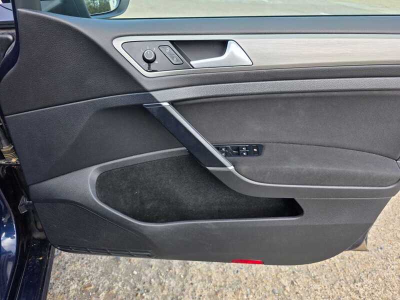 Used Volkswagen Golf 2014 for sale - 76224141: Photo 29