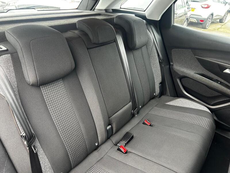 Used Peugeot 3008 2018 for sale - 77591421: Photo 28