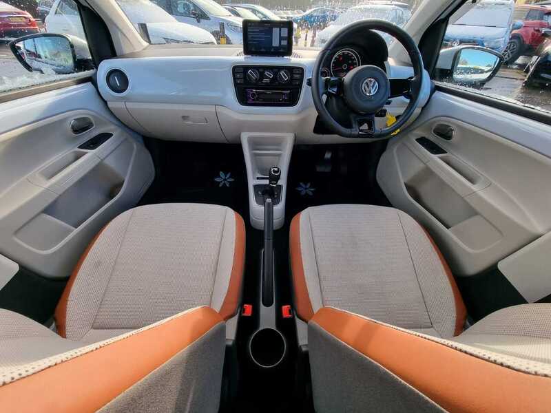 Used Volkswagen up! 2025 for sale - 76686807: Photo 10