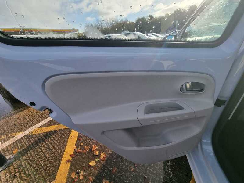 Used Volkswagen up! 2025 for sale - 76686807: Photo 22