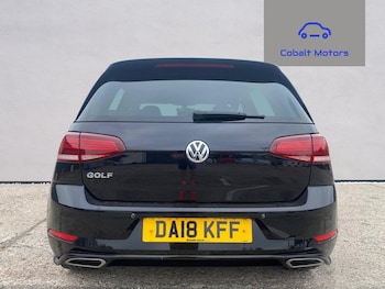 Used Volkswagen Golf 2018 for sale - 79435977: Photo