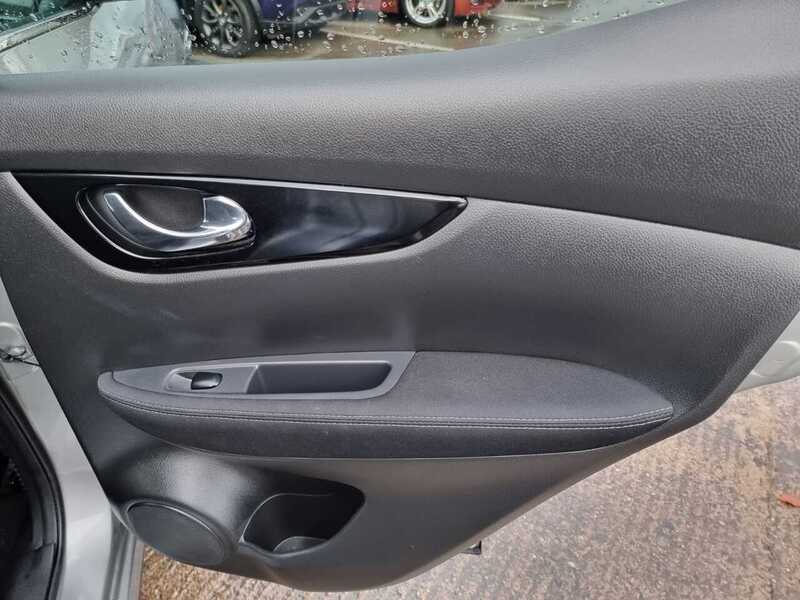 Used Nissan Qashqai 2014 for sale - 76392287: Photo 18