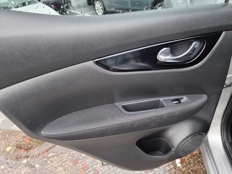 Used Nissan Qashqai 2014 for sale - 76392287: Photo 29