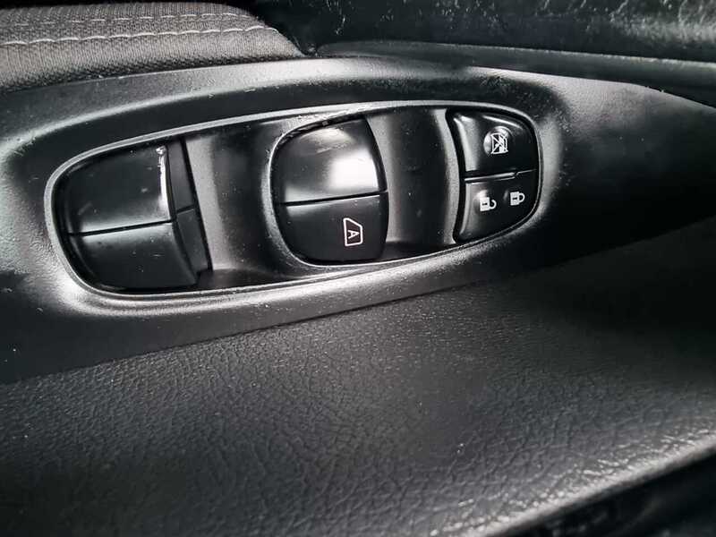 Used Nissan Qashqai 2014 for sale - 76392287: Photo 30