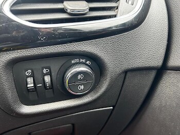 Used Vauxhall Astra 2017 for sale - 78242083: Photo