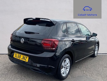 Used Volkswagen Polo 2018 for sale - 79301348: Photo