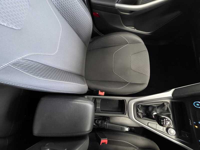 Used Ford Focus 2015 for sale - 75998976: Photo 14
