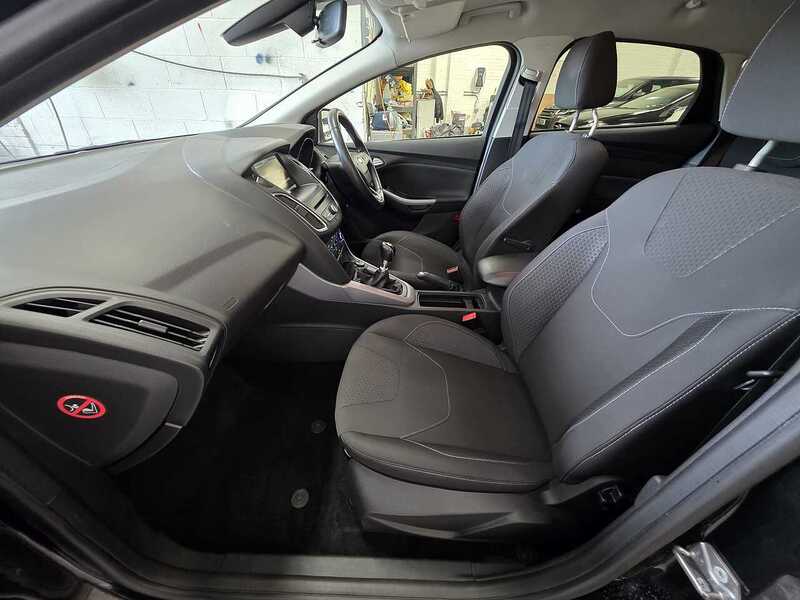Used Ford Focus 2015 for sale - 75998976: Photo 17