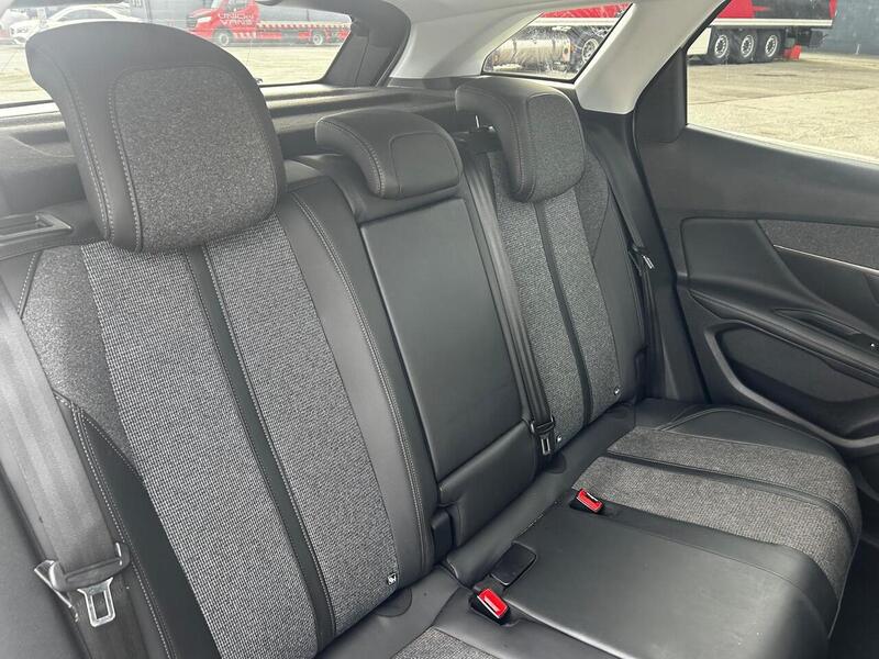 Used Peugeot 3008 2018 for sale - 78016623: Photo 23