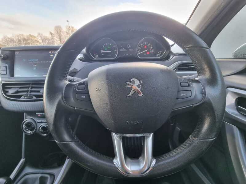 Used Peugeot 2008 2017 for sale - 76618263: Photo 11