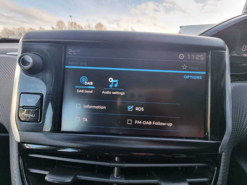 Used Peugeot 2008 2017 for sale - 76618263: Photo 14