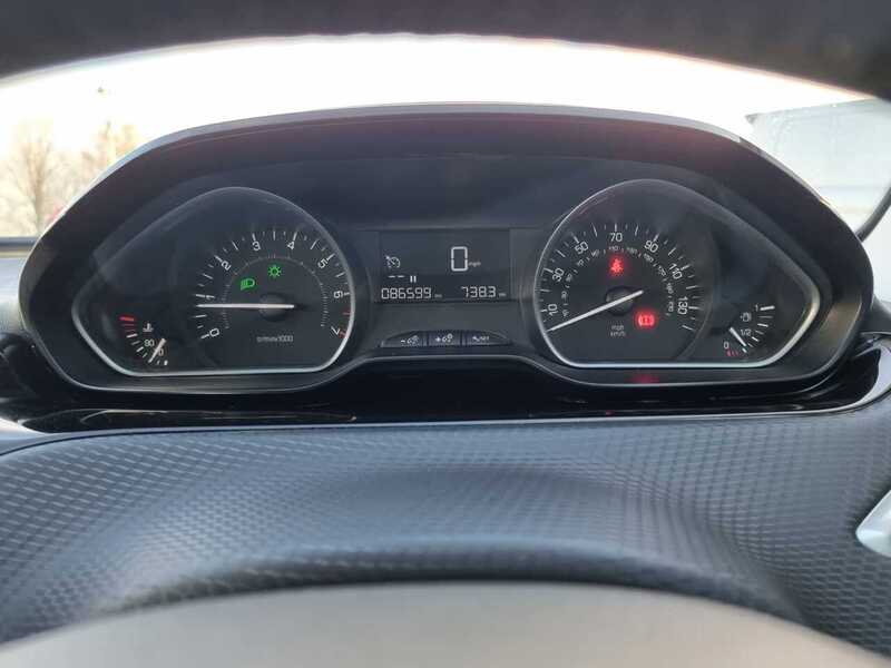 Used Peugeot 2008 2017 for sale - 76618263: Photo 22