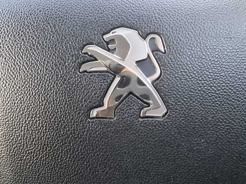 Used Peugeot 2008 2017 for sale - 76618263: Photo 29