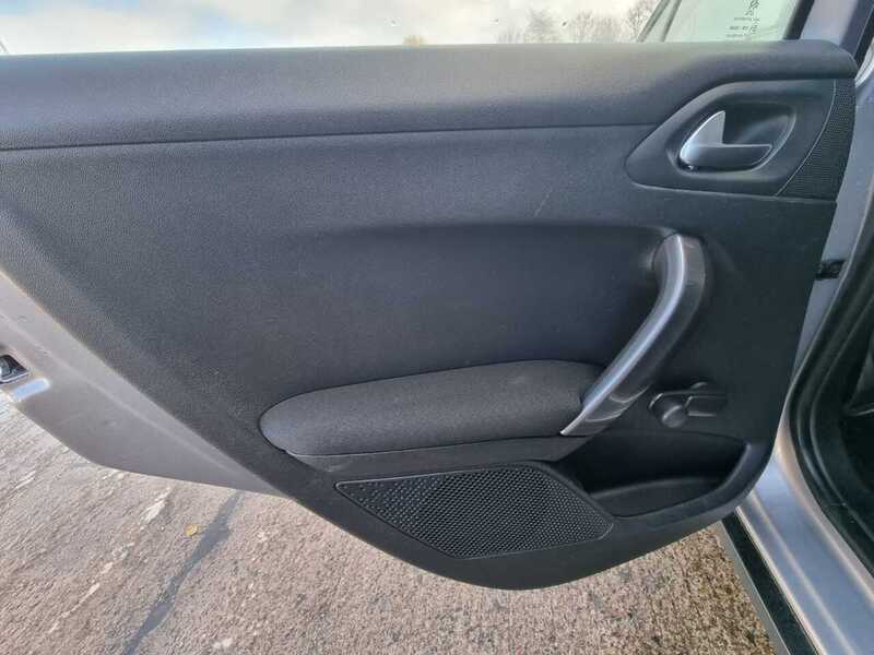 Used Peugeot 2008 2017 for sale - 76618263: Photo 30