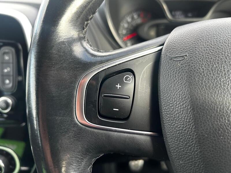 Used Renault Captur 2018 for sale - 77579545: Photo 19