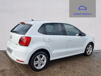 Used Volkswagen Polo 2017 for sale - 76334113: Photo