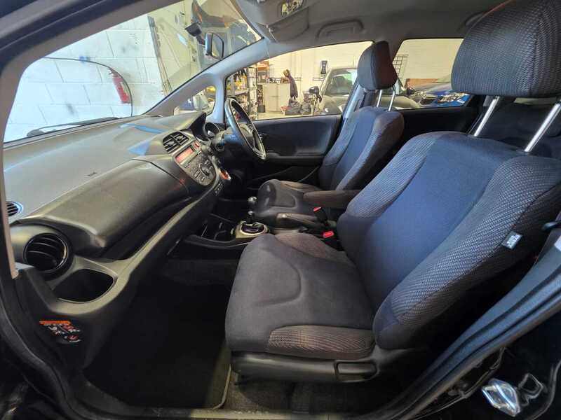 Used Honda Jazz 2014 for sale - 76403244: Photo 10