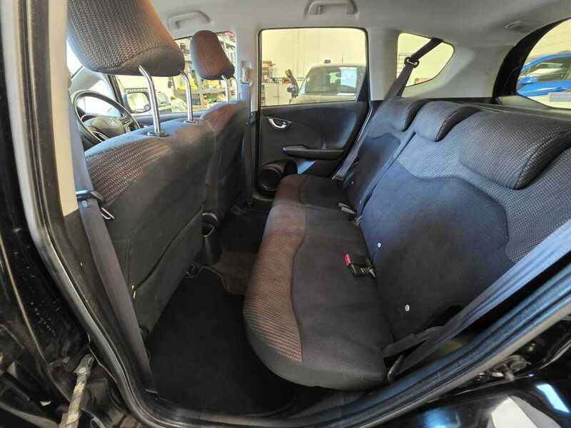 Used Honda Jazz 2014 for sale - 76403244: Photo 9