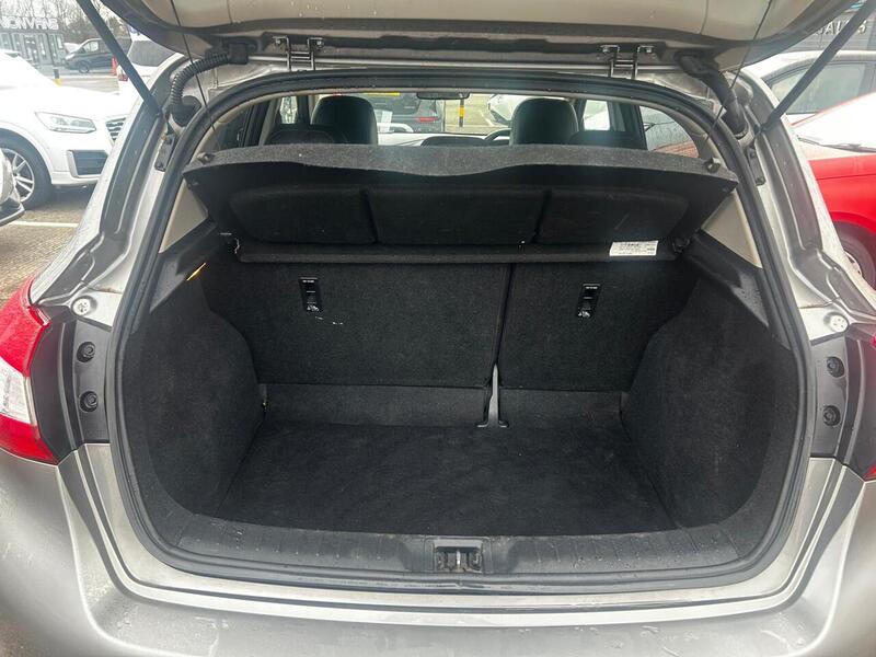 Used Nissan Pulsar 2017 for sale - 77568347: Photo 21