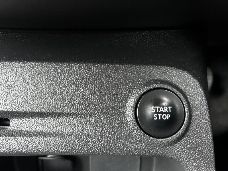 Used Renault Captur 2018 for sale - 77555858: Photo 28