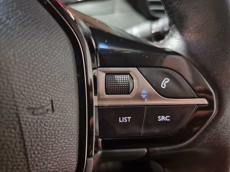 Used Peugeot 208 2021 for sale - 76821345: Photo 30